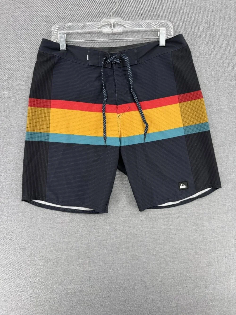 Quiksilver Highline Arch Board Shorts Mens 33 8